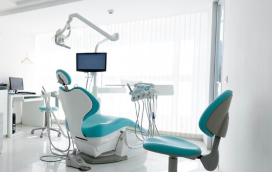 Best Dentist clinic in Meerut