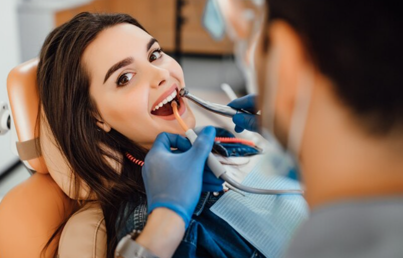 Best Implantologist dentist in Meerut